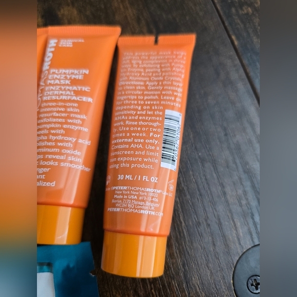 NEW! Peter Thomas Roth, Pumpkin Enzyme Mask, 30ml Each, Bundle of 6 - Picture 3 of 7